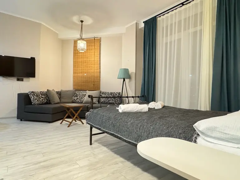 statment-img-0.04044961502653277