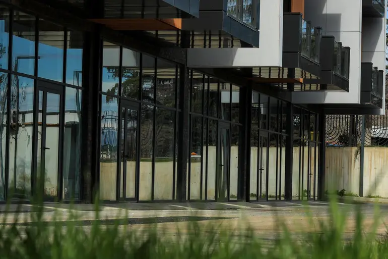 Universal commercial area for sale in krtsanisi