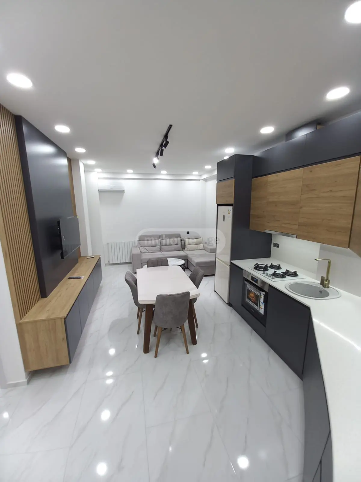 ქირავდება 3 ოთახიანი ბინა ორთაჭალაში