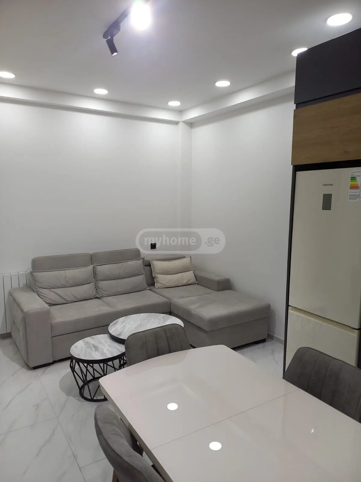 ქირავდება 3 ოთახიანი ბინა ორთაჭალაში