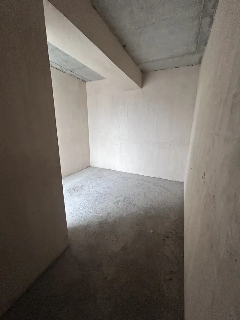 იყიდება 4 ოთახიანი ბინა დიღმის მასივში