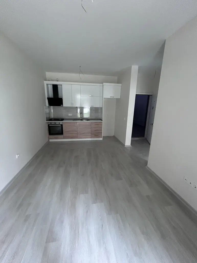 იყიდება 2 ოთახიანი ბინა დიღომი 1-9-ში