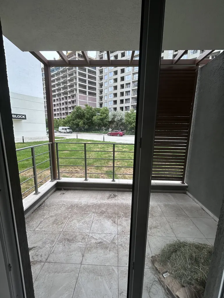 იყიდება 2 ოთახიანი ბინა დიღომი 1-9-ში