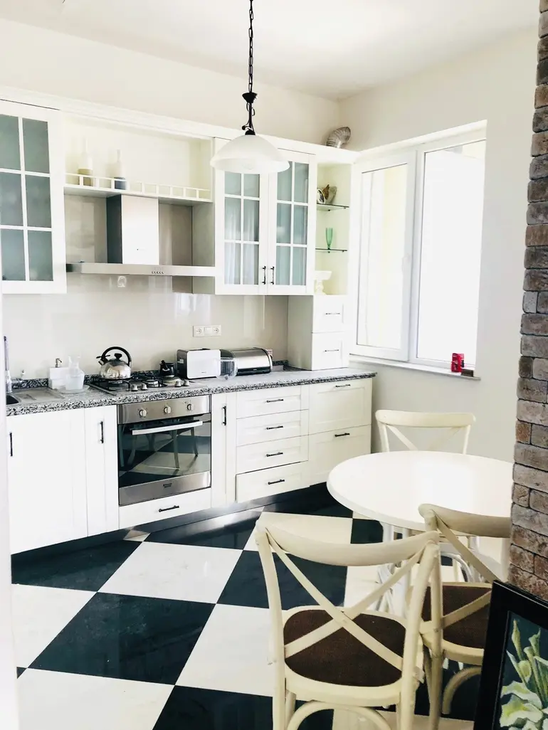 3 room apartment for rent in tbilisi