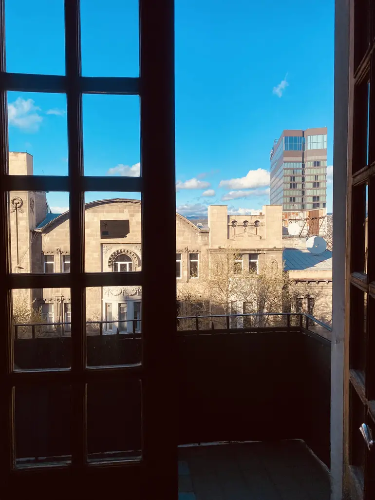 4 room apartment for rent in mtatsminda