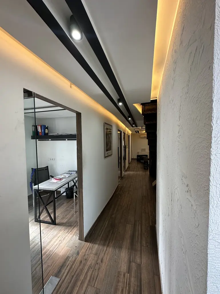 Office commercial area for rent in digomi