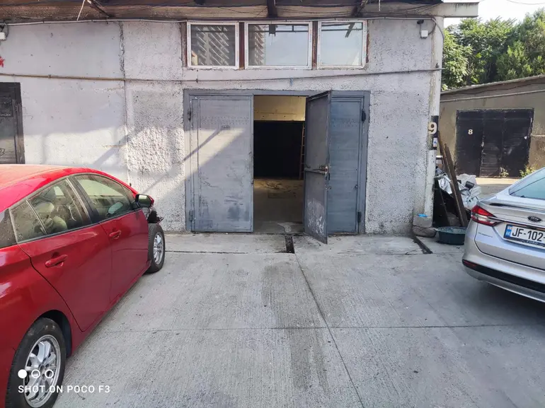Autoservice commercial area for rent in tbilisi