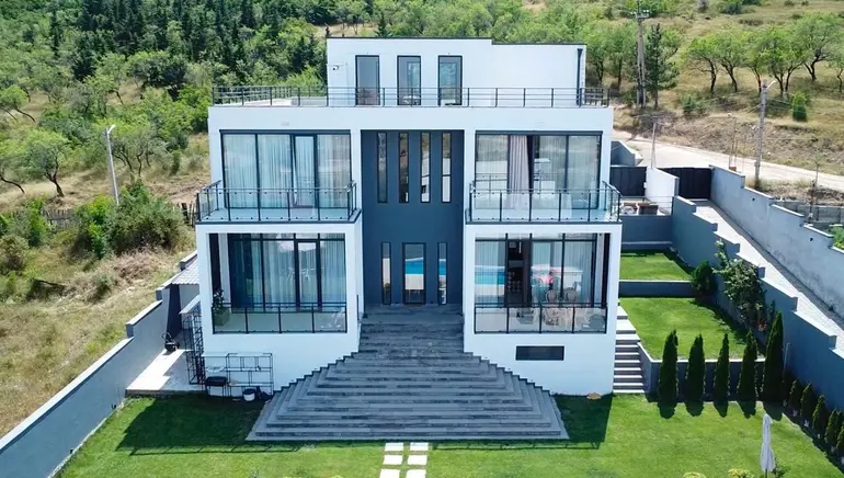 10+ room private house for sale in vake