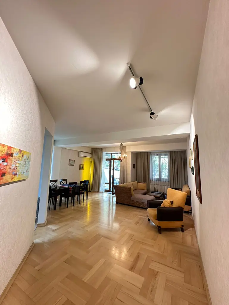 5 room apartment for rent in mtatsminda