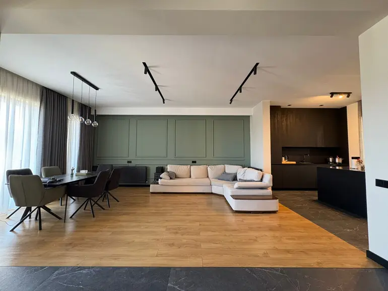 statment-img-0.5600514329871036