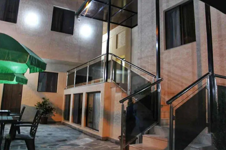 10+ room hotel for rent in isani