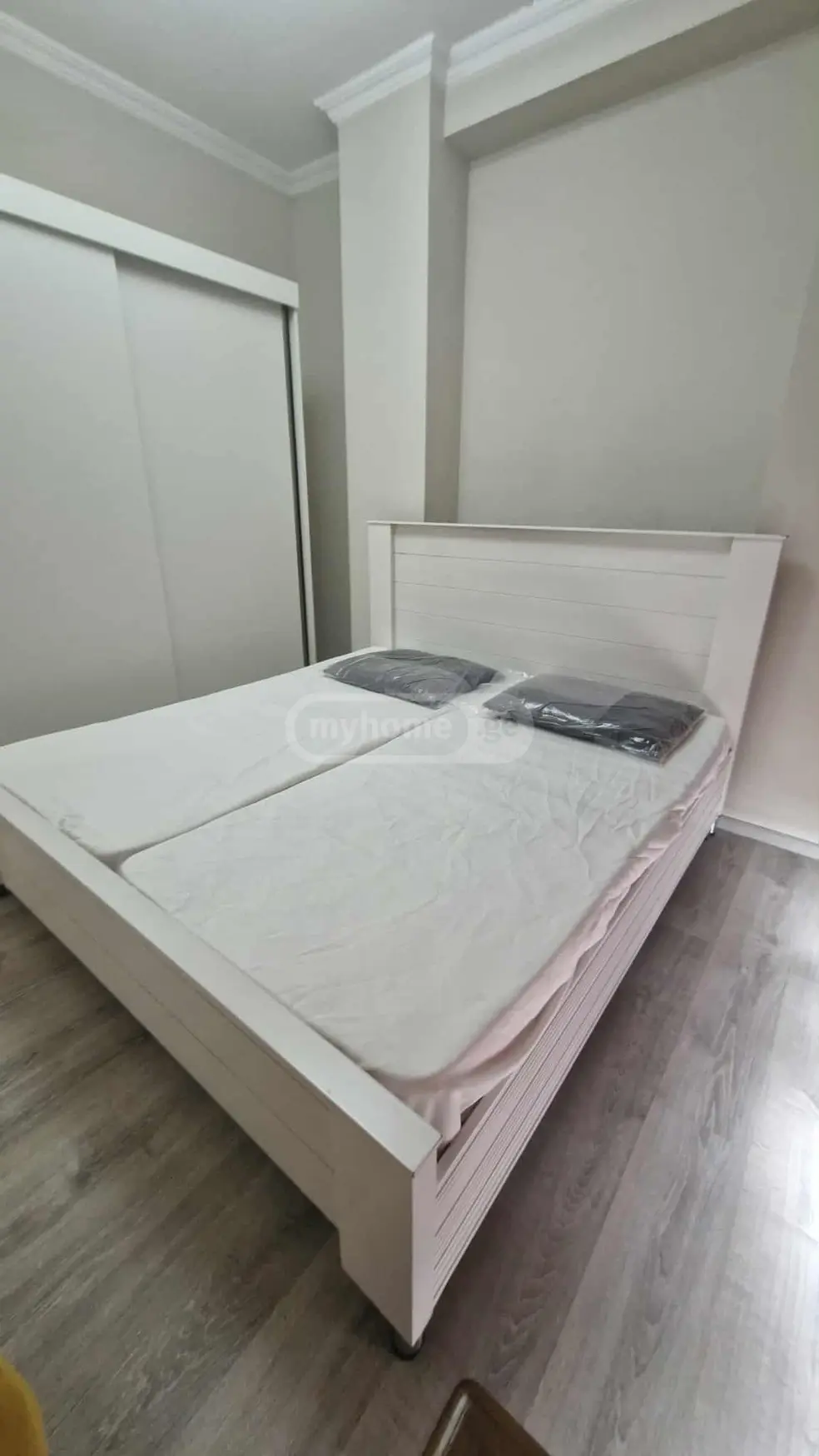 ქირავდება 2 ოთახიანი ბინა დიდუბეში