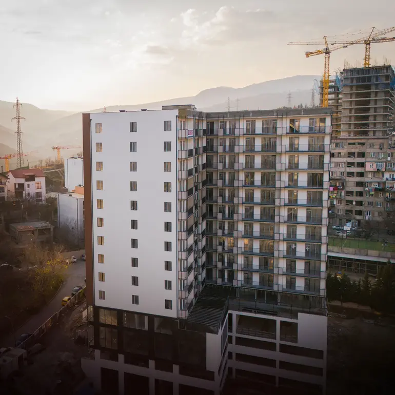 Universal commercial area for rent in saburtalo