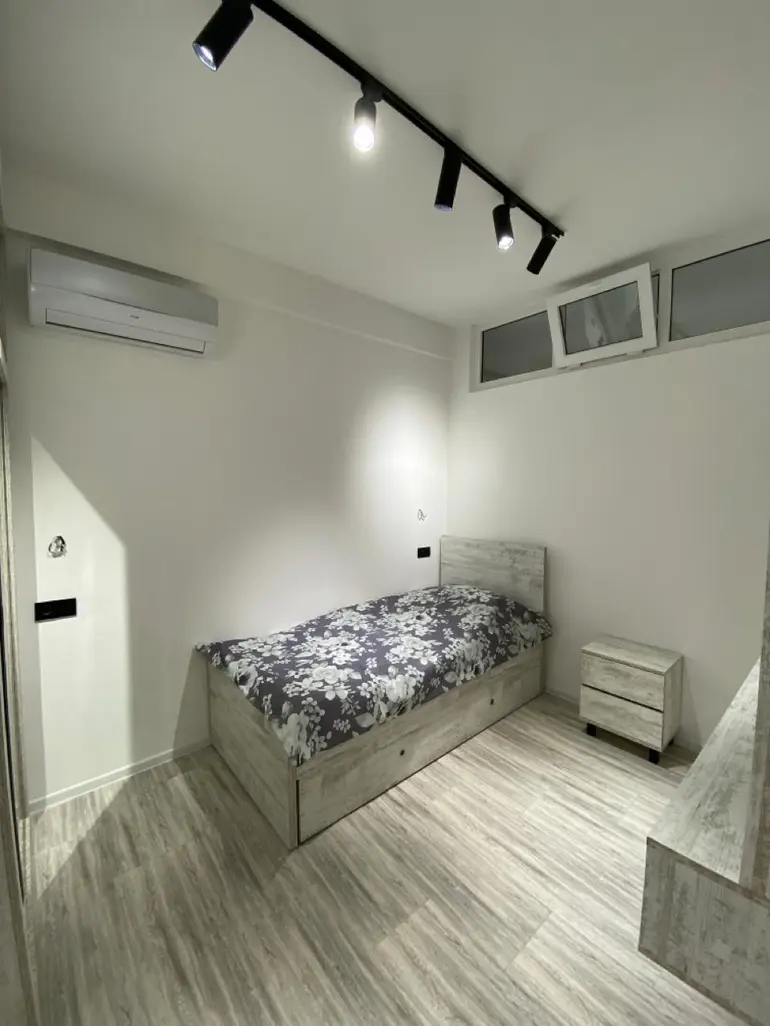 ქირავდება 3 ოთახიანი ბინა ორთაჭალაში