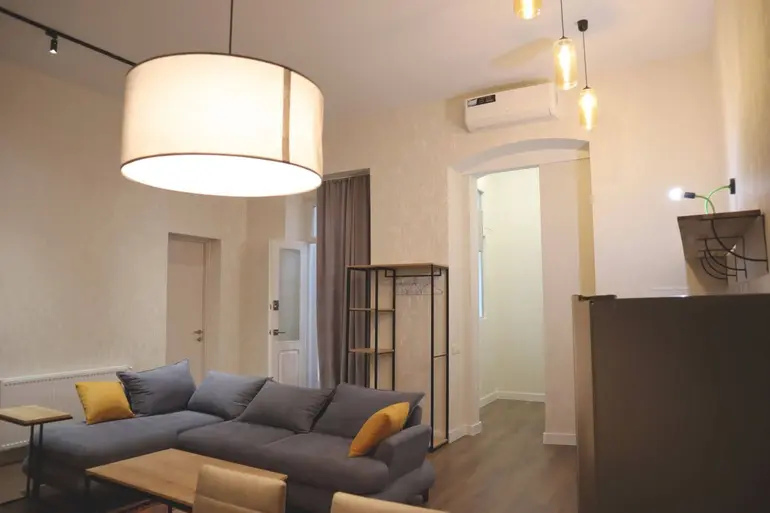 5 room apartment for sale in chugureti