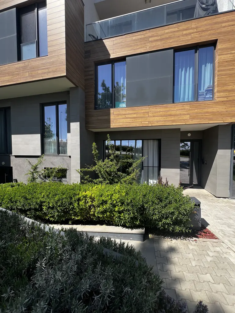 4 room apartment for rent in tbilisi