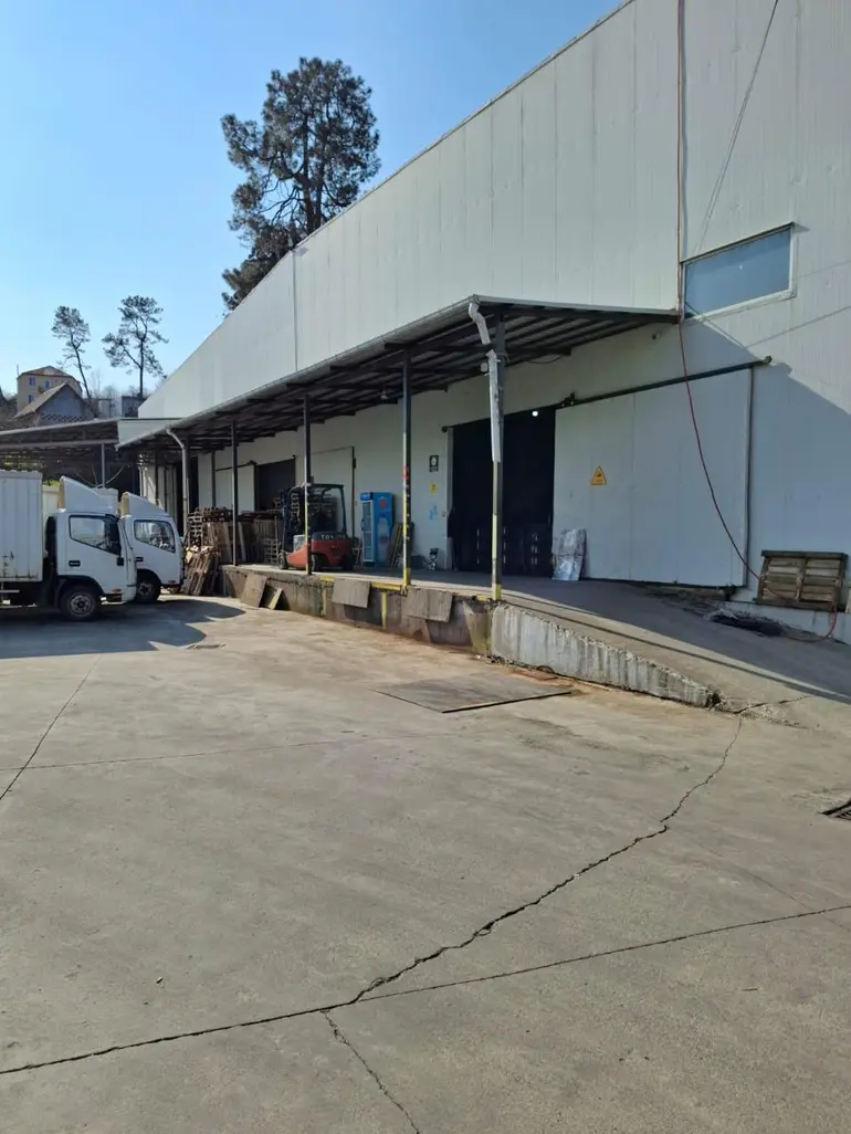 Warehousing commercial area for rent in batumi