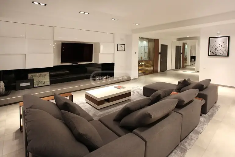 7 room apartment for rent in vake