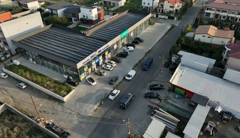 Universal commercial area for rent in didi digomi