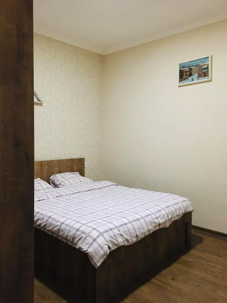 იყიდება 4 ოთახიანი ბინა დიდ დიღომში