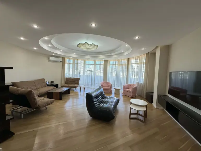 4 room apartment for rent in vake