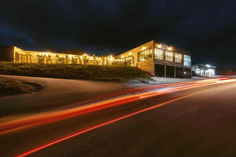 statment-img-0.5572660809020029