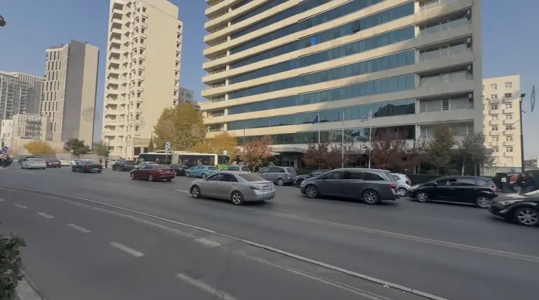 Universal commercial area for rent in saburtalo