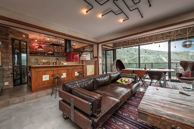 9 room apartment for rent in saburtalo