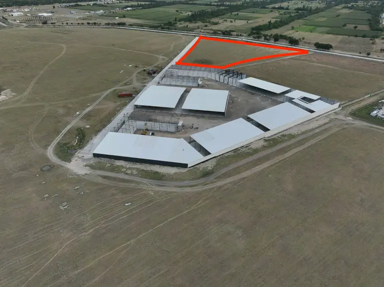 Non-agricultural plot for sale in lilo