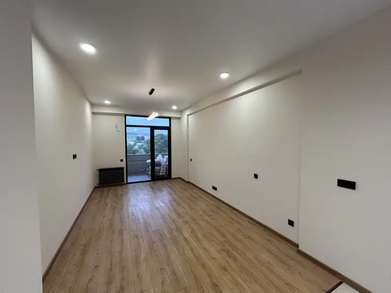 2 room apartment for sale in lisi lake