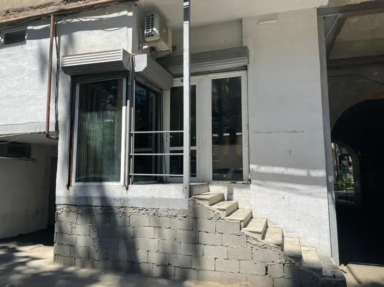 Office commercial area for rent in vake