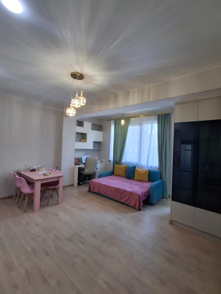 statment-img-0.7598647272235199