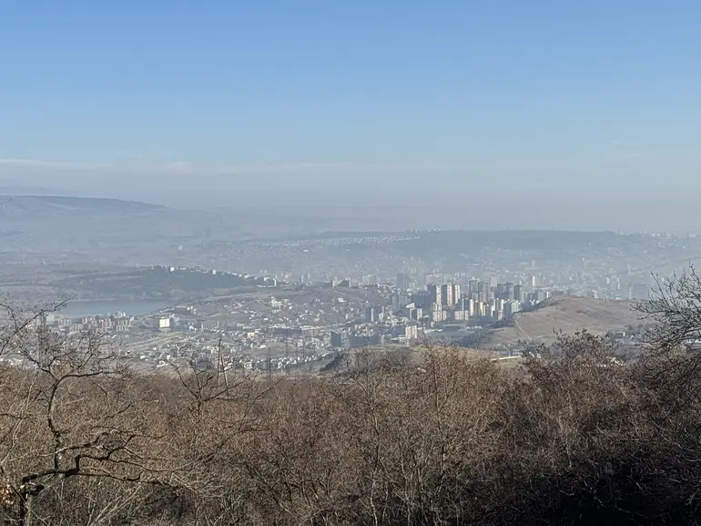 Agricultural plot for sale in lisi lake