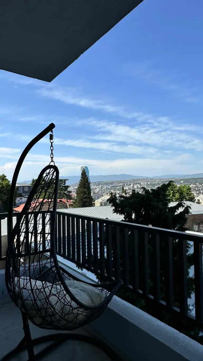 3 room apartment for rent in mtatsminda