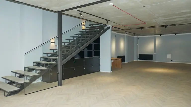 Universal commercial area for sale in saburtalo