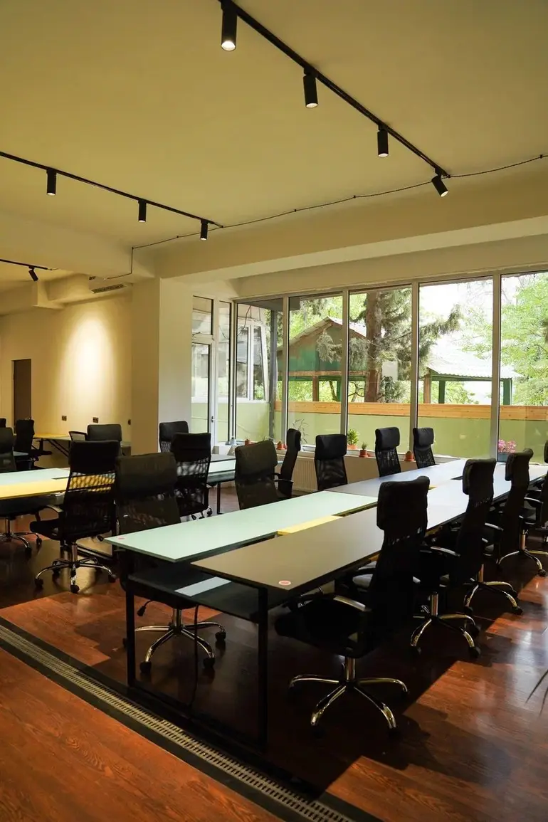 Office commercial area for rent in vera