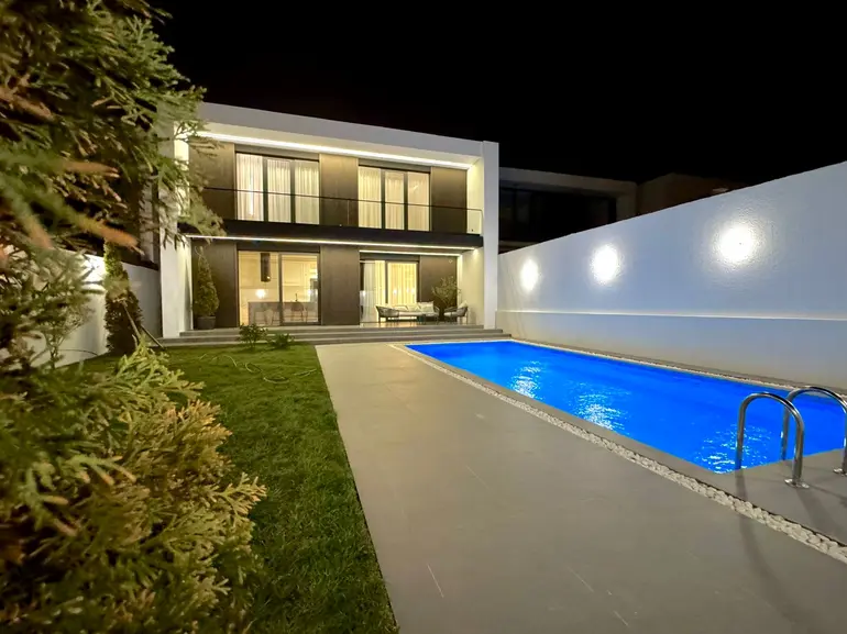 8 room private house for sale in didi digomi