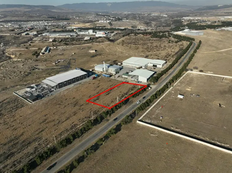 Commercial plot for sale in lilo