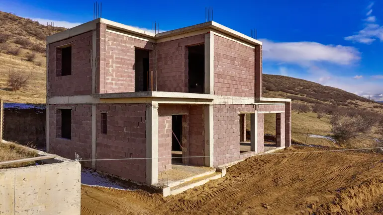 6 room private house for sale in lisi lake