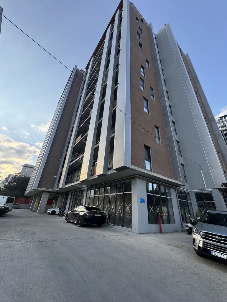 Universal commercial area for rent in saburtalo