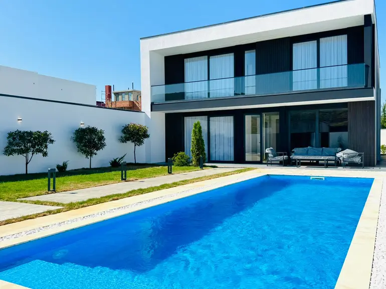 8 room private house for rent in didi digomi