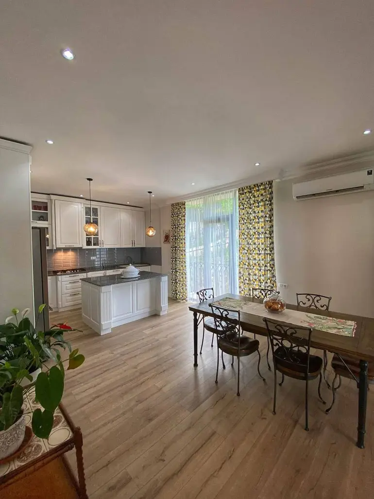 8 room private house for rent in khelvachauri municipality