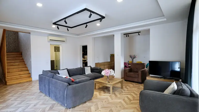 7 room private house for rent in digomi 1-9