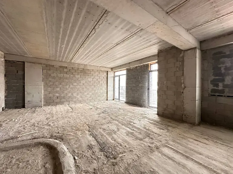 4 room apartment for sale in lisi lake