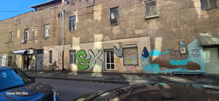 Universal commercial area for rent in chugureti