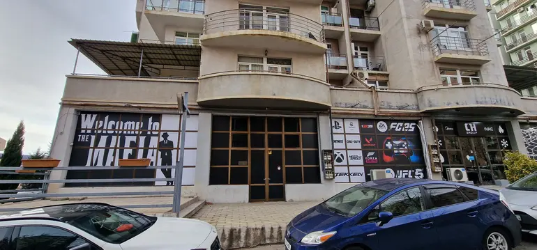 Universal commercial area for rent in didi digomi