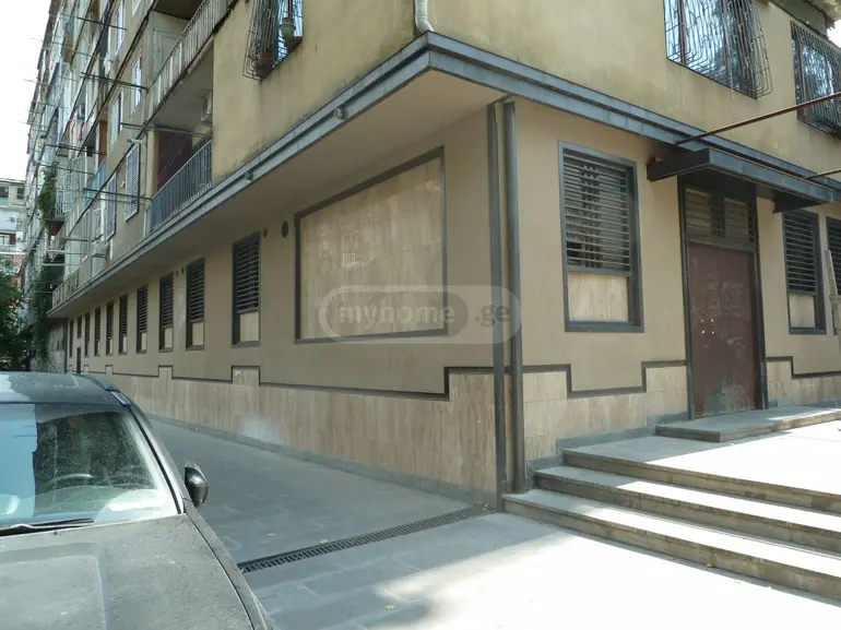 Universal commercial area for sale in saburtalo