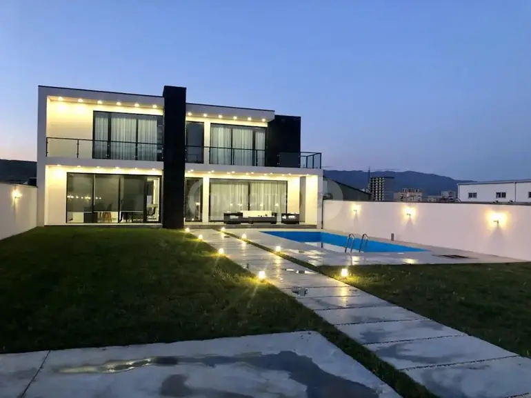 6 room private house for rent in didi digomi