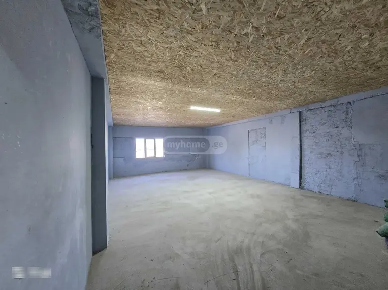 Manufacturing commercial area for sale in lilo