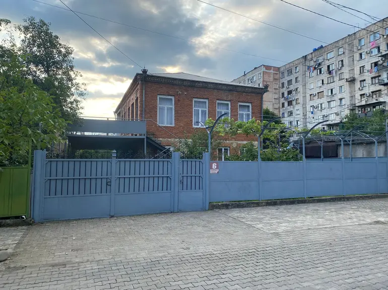 3 room private house for rent in qutaisi